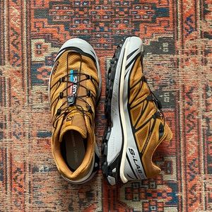 Salomon Tan XT-6 Sneakers (size 9)